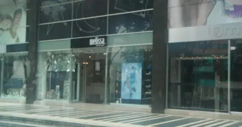 MELISSA POR OBRA Y GRACIA ZONA ROSA MELISSA POR OBRA Y GRACIA ZONA ROSA